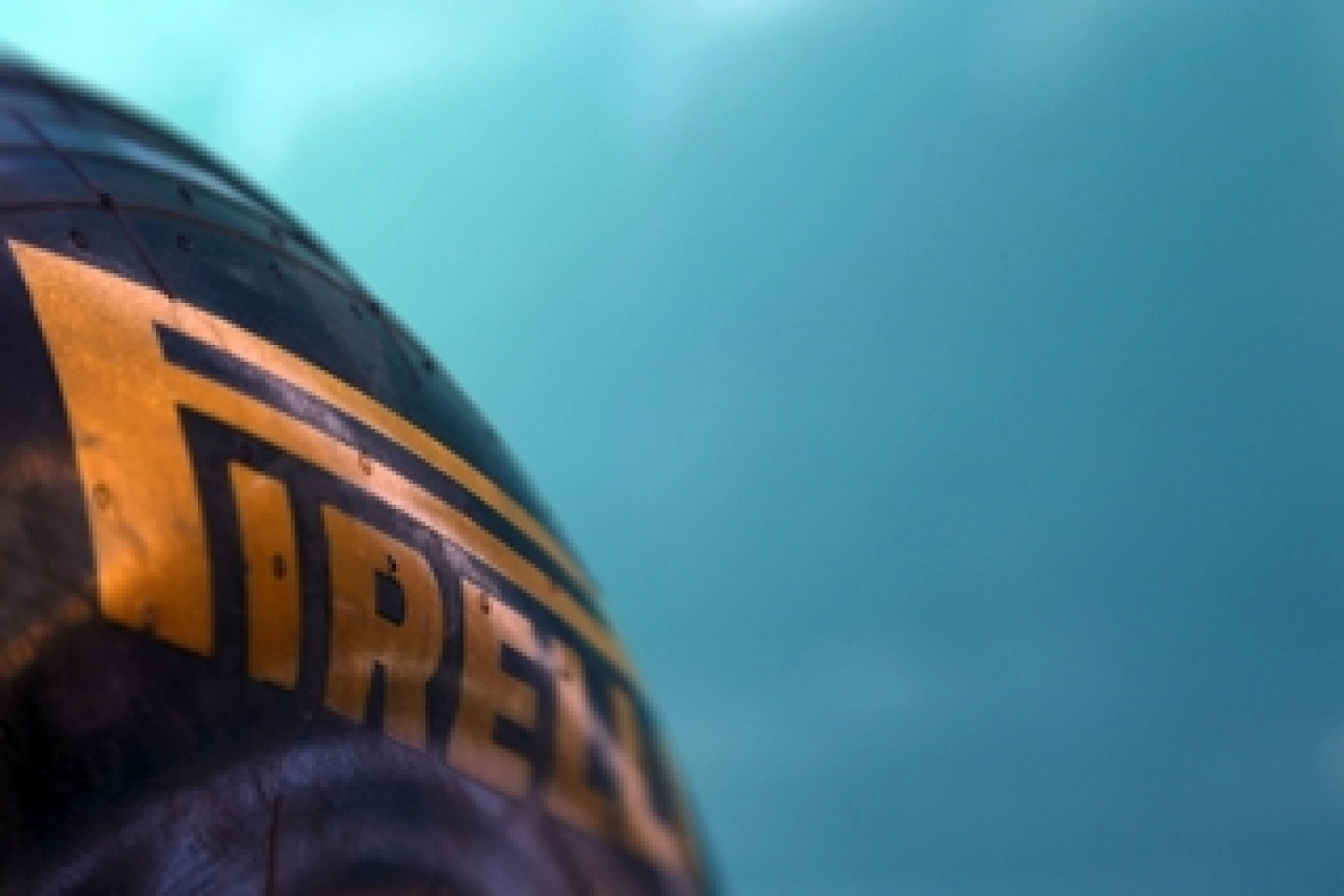 Les pneus se dégraderont plus vite en 2012