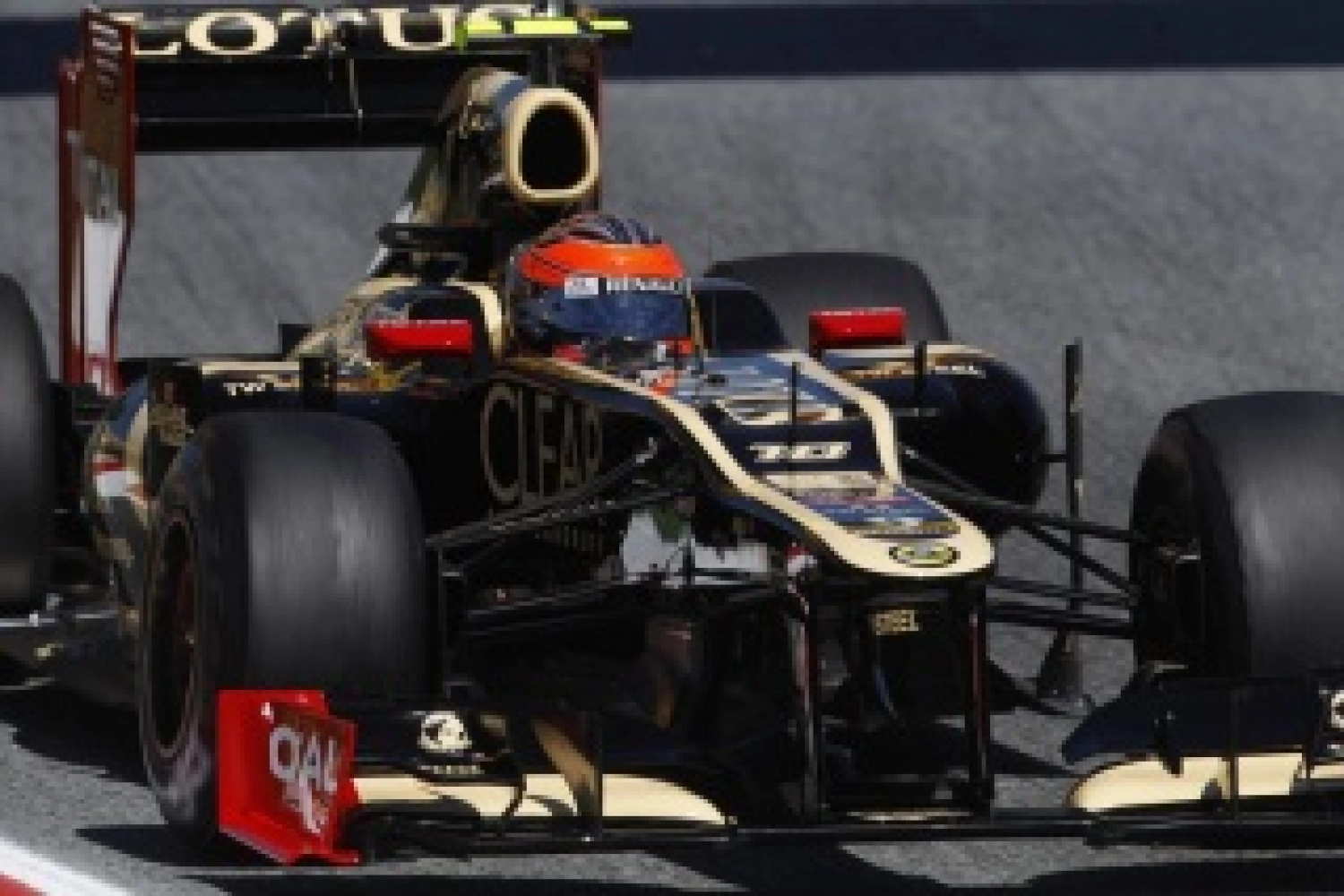 Vendredi : La Lotus E20 perfectible, notamment en pneus Durs