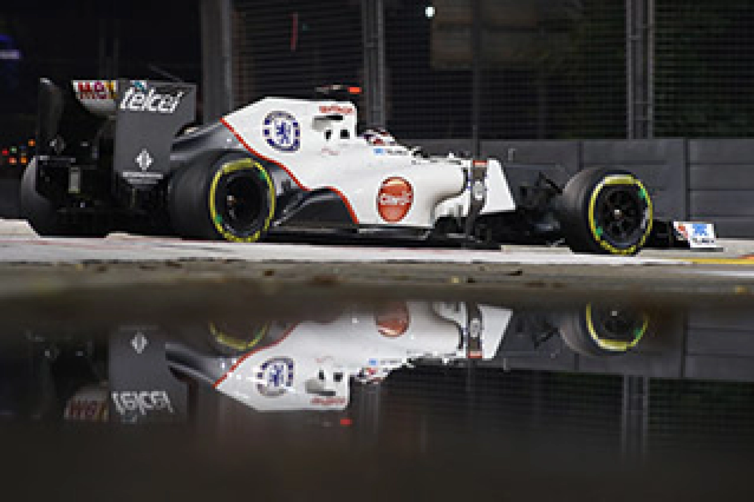 Samedi : Sauber espère voir la lumière en course à Singapour