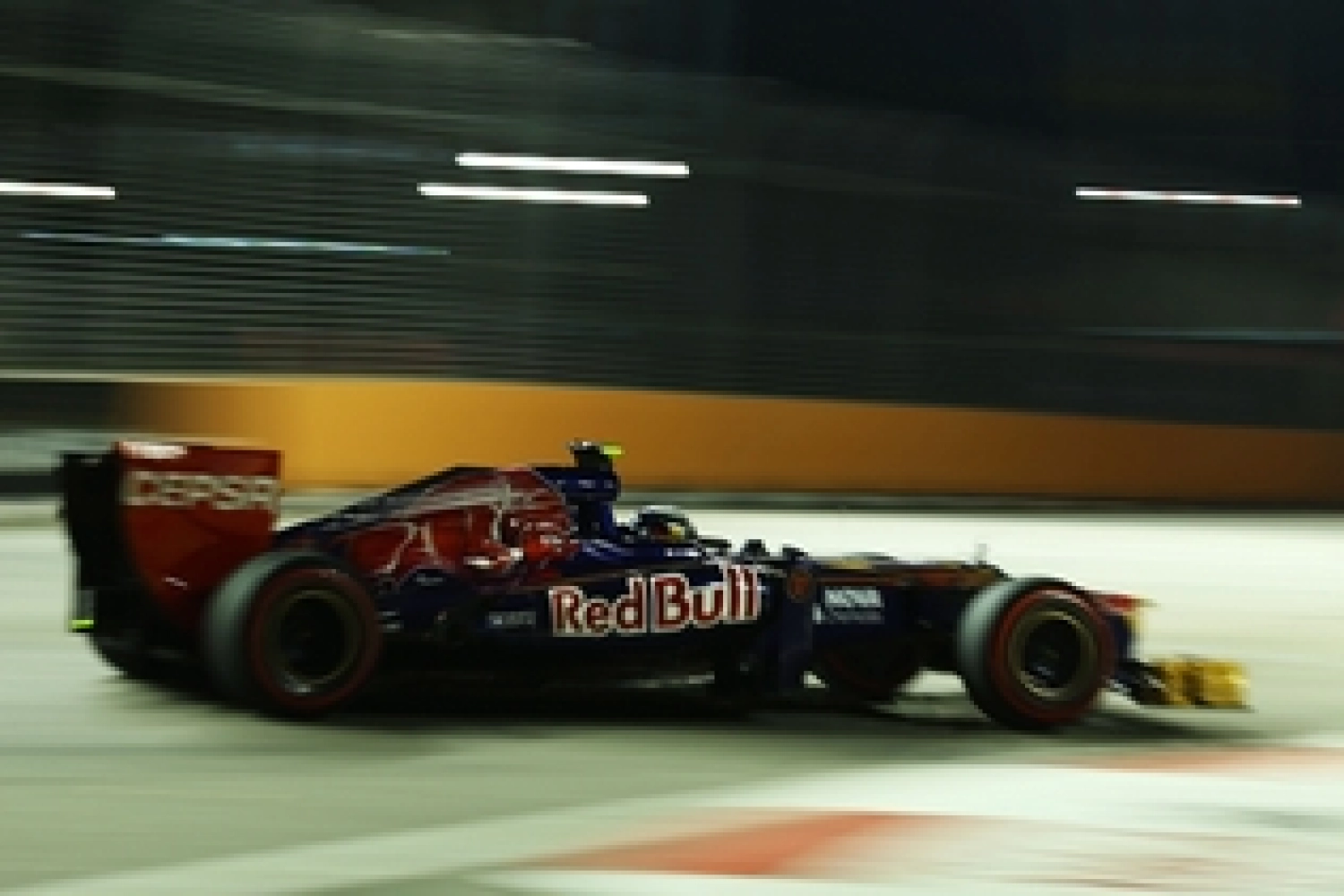 Vendredi : Les pilotes de la Scuderia Toro Rosso s&rsquo;éclatent