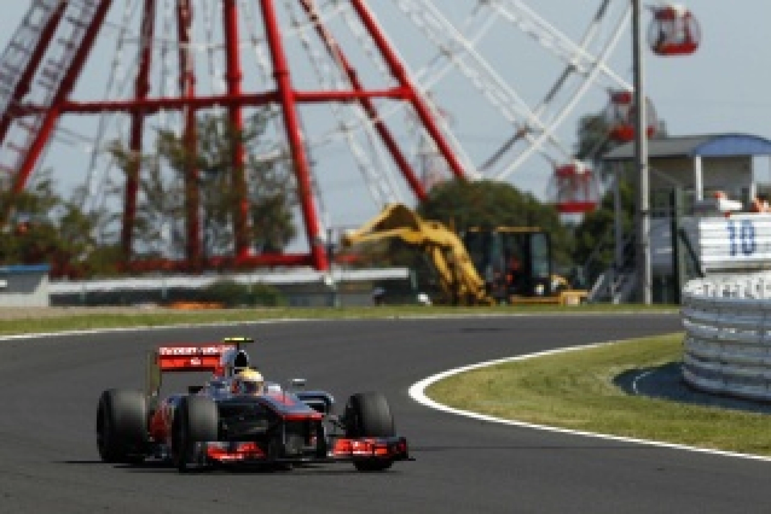 Samedi : Hamilton vise de gros points, Button la victoire