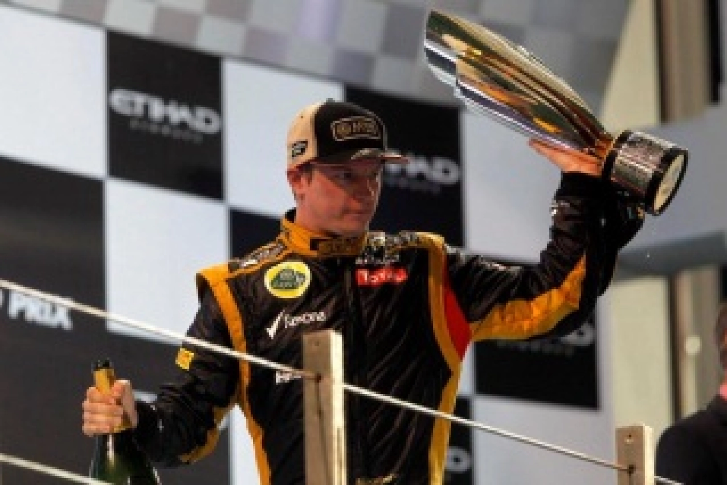 Kimi Räikkönen offre à Lotus des t-shirts reprenant ses messages radio