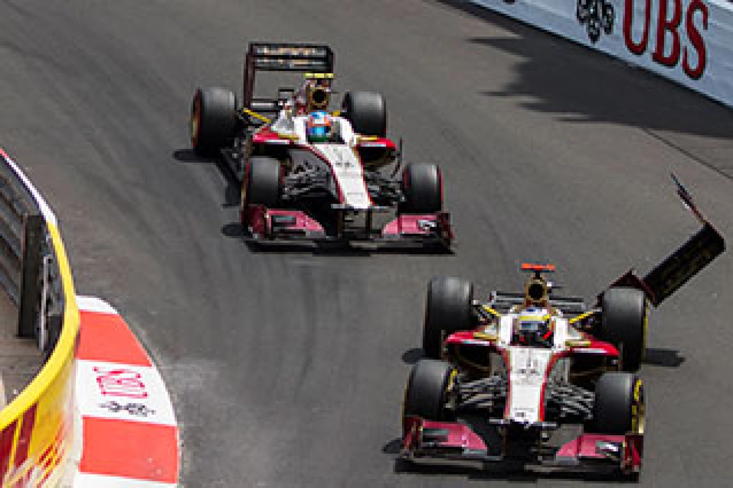 Formtech Composites se plaint du comportement de HRT