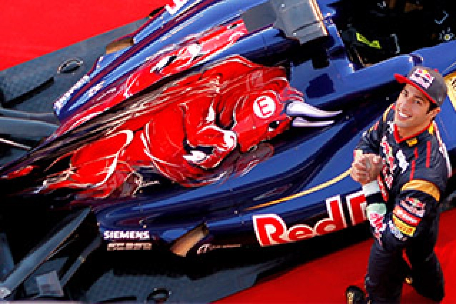 Toro Rosso vise le moteur Renault pour 2014
