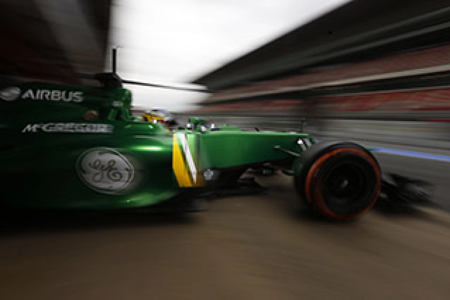 Vendredi : Caterham évalue ses nouvelles pièces avec succès