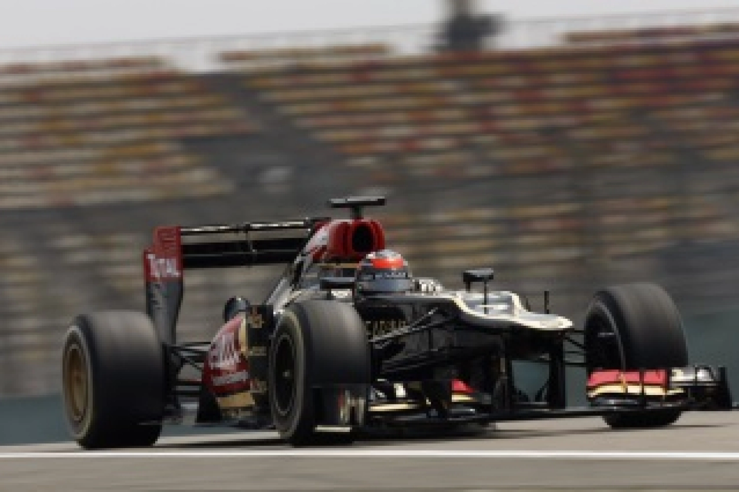 Dimanche : Les célébrations pour Räikkönen, la frustration pour Grosjean