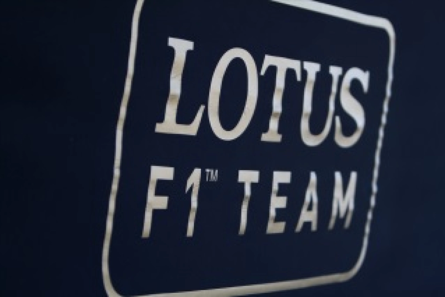 La Lotus E23 hybrid a réussi les crash tests de la FIA