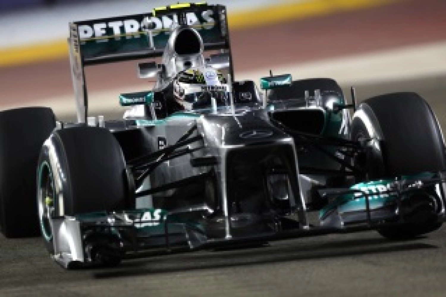 Japon – Essais Libres 1 : Hamilton en tête, Bianchi se blesse