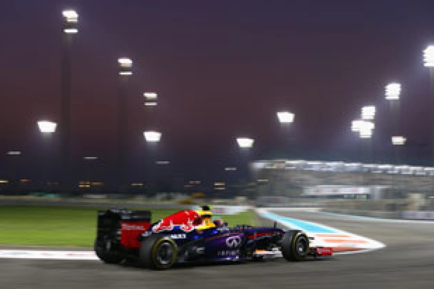 Samedi : Webber signe la pole et un record avec la Red Bull
