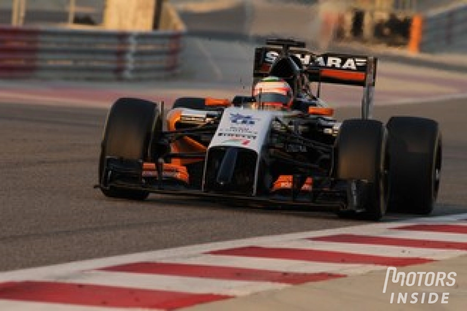 Essais Bahreïn 2 – Jour 1 : Pérez et Mercedes au top, Red Bull et Lotus au garage