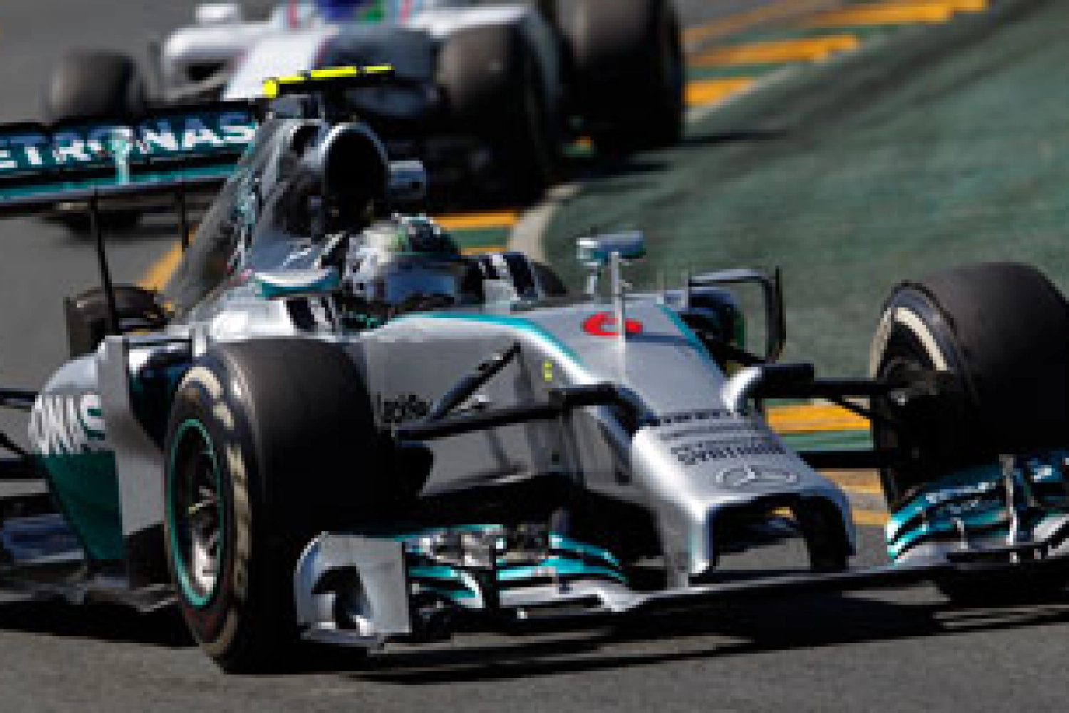 Brésil – Essais libres 2 : Rosberg en tête, Alonso en flammes et les drapeaux rouges en nombre