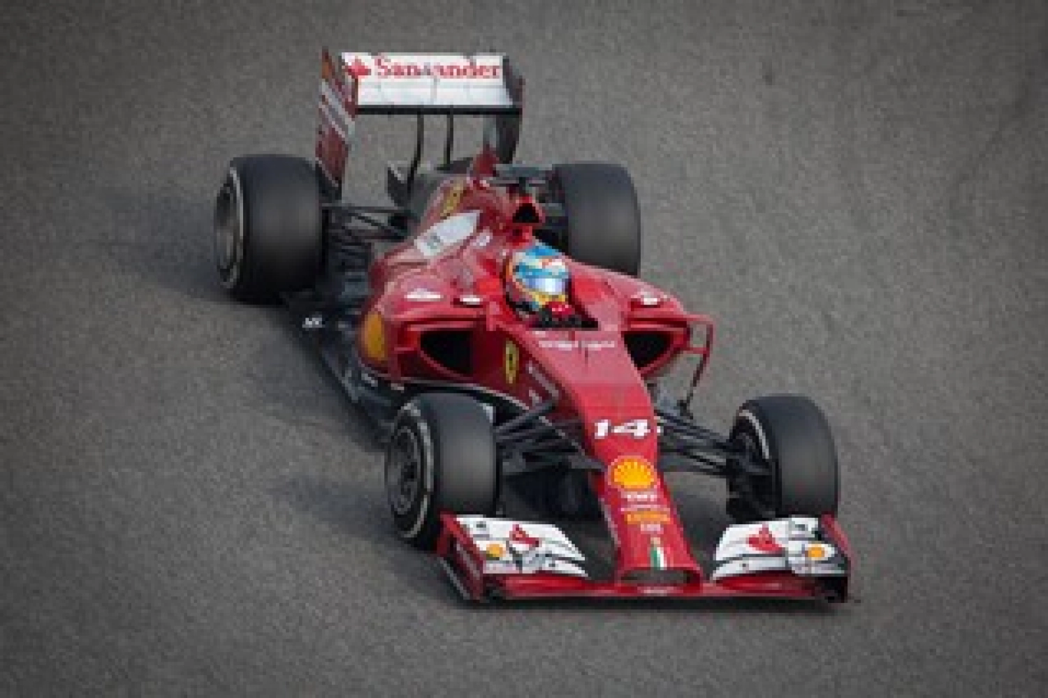 Australie – Essais libres 1 : Alonso voit la vie en rouge, Hamilton et Lotus à l&rsquo;arrêt