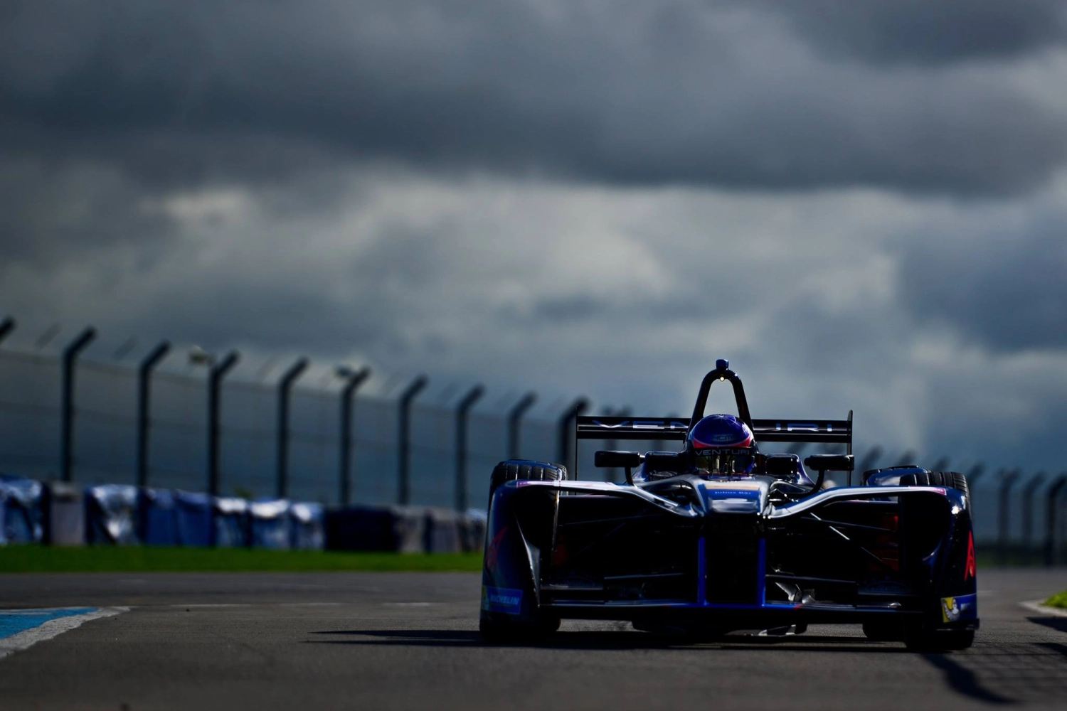 Venturi en lice, toujours avec Sarrazin comme référence