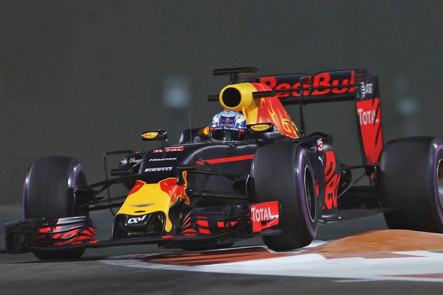 Une stratégie pneumatique audacieuse et payante pour Red Bull ?