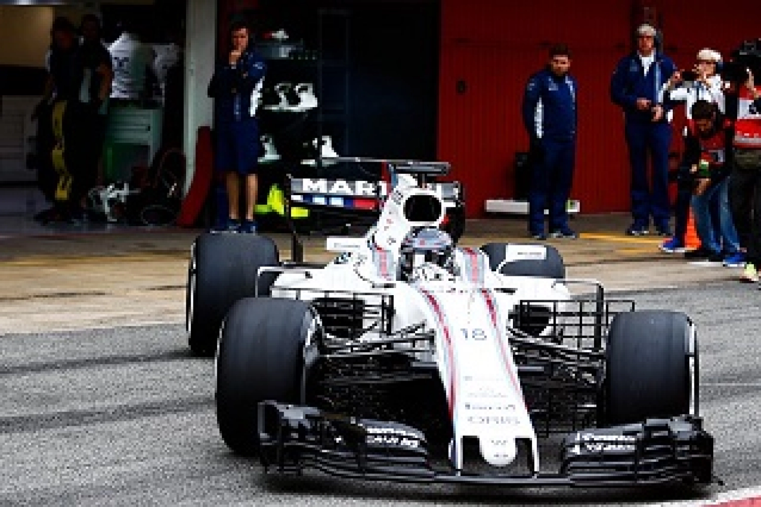 Williams arrête sa journée après la sortie de piste de Lance Stroll