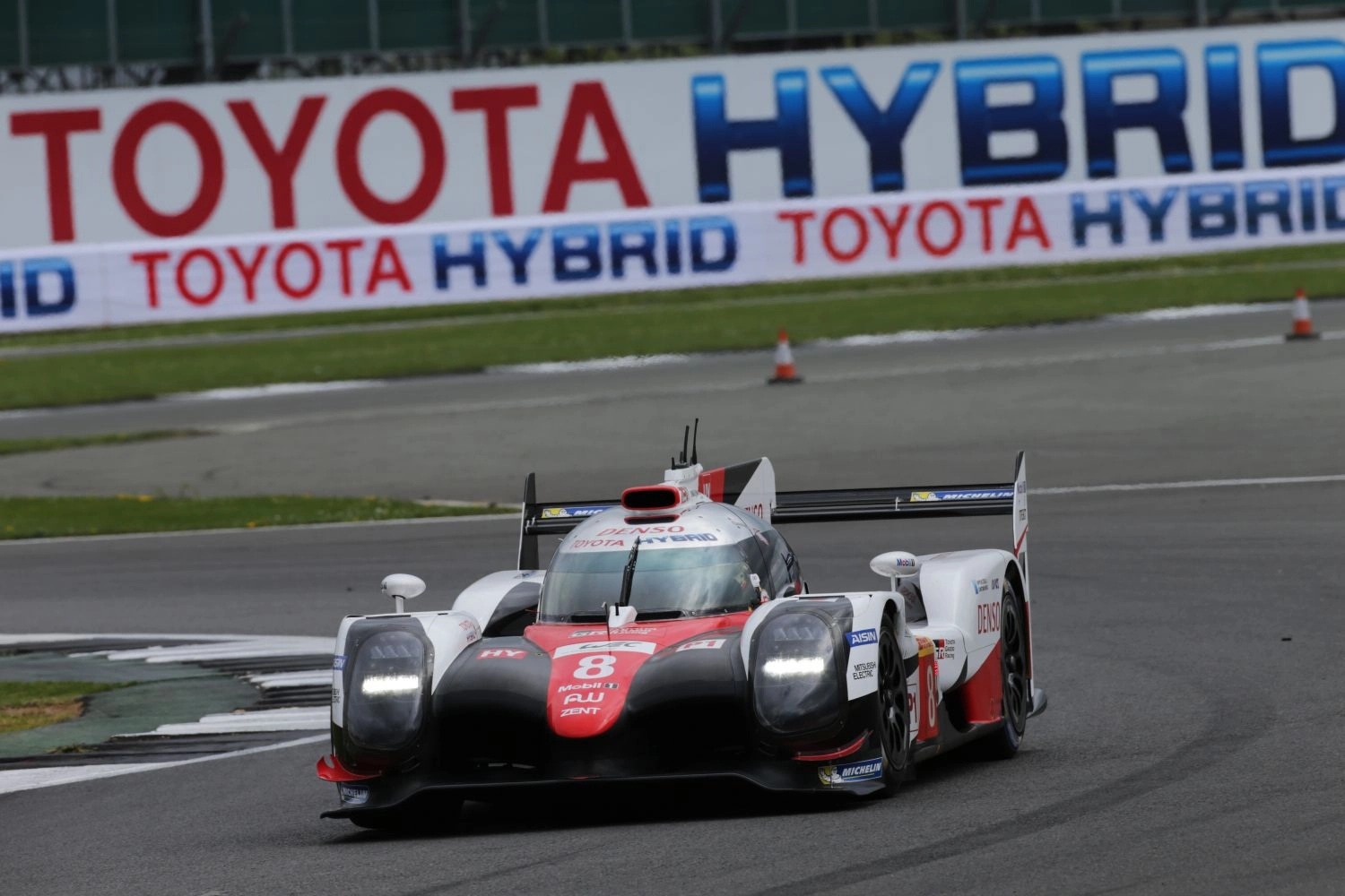 6 heures de Silverstone – Toyota l’emporte à l&rsquo;arraché