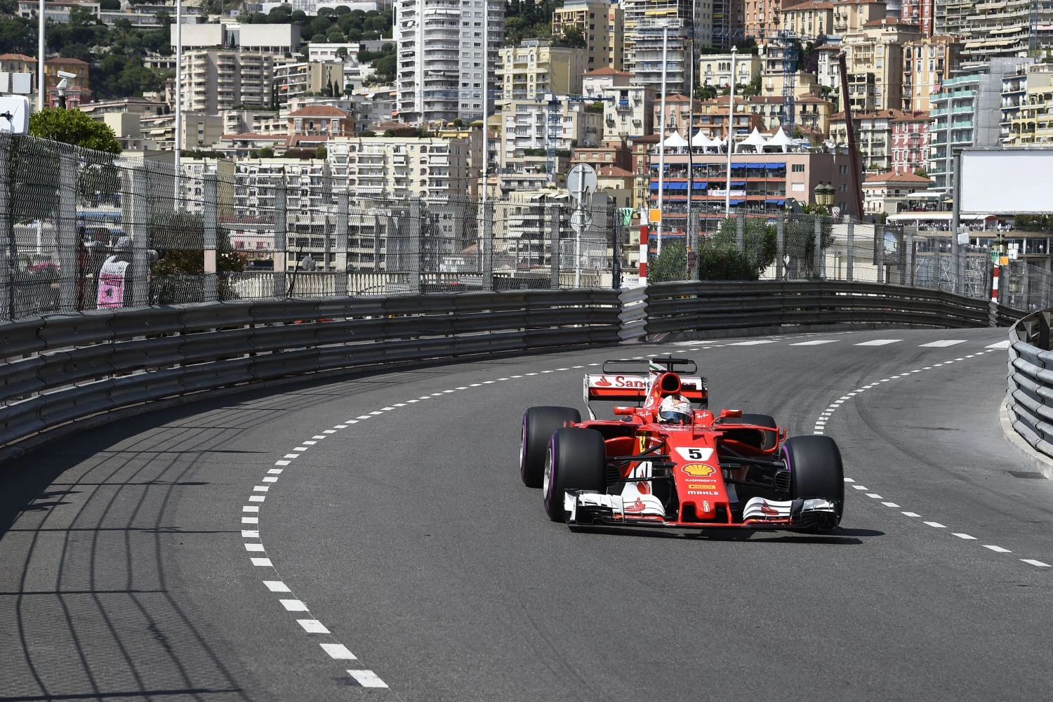 Monaco – Course : Le tapis rouge est déroulé pour Vettel