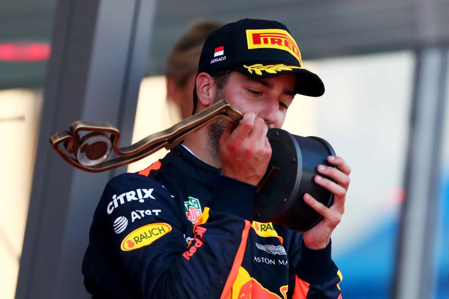Daniel Ricciardo reprend une petite coupe à Monaco
