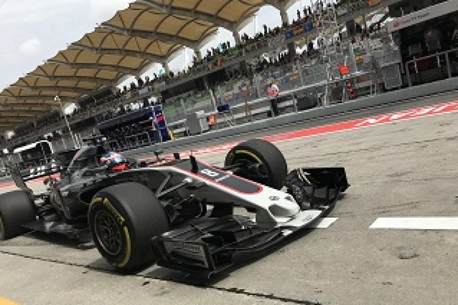 Malaisie – Essais Libres 2 : Vettel en tête d&rsquo;une séance écourtée par un accident de Grosjean