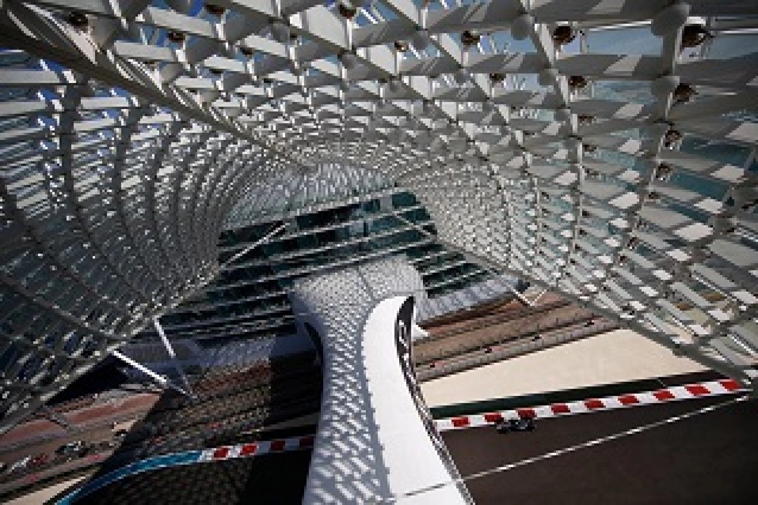 Abu Dhabi – Essais Libres 1 : Vettel et Ferrari imposent leur rythme