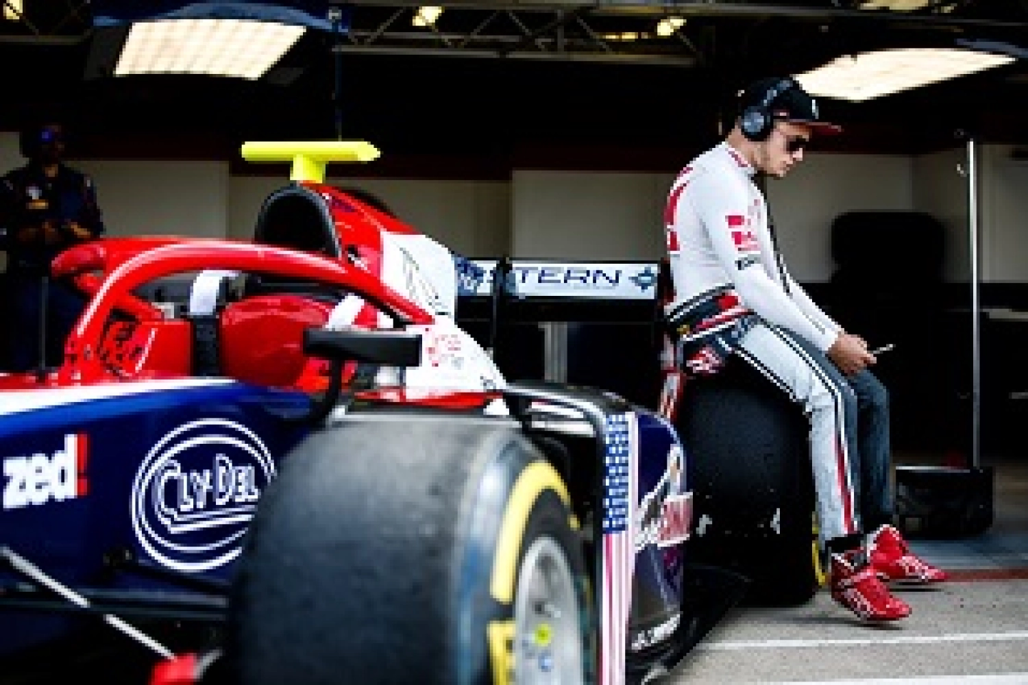 66 000 euros d&rsquo;amende et 4 courses de suspension pour Santino Ferrucci