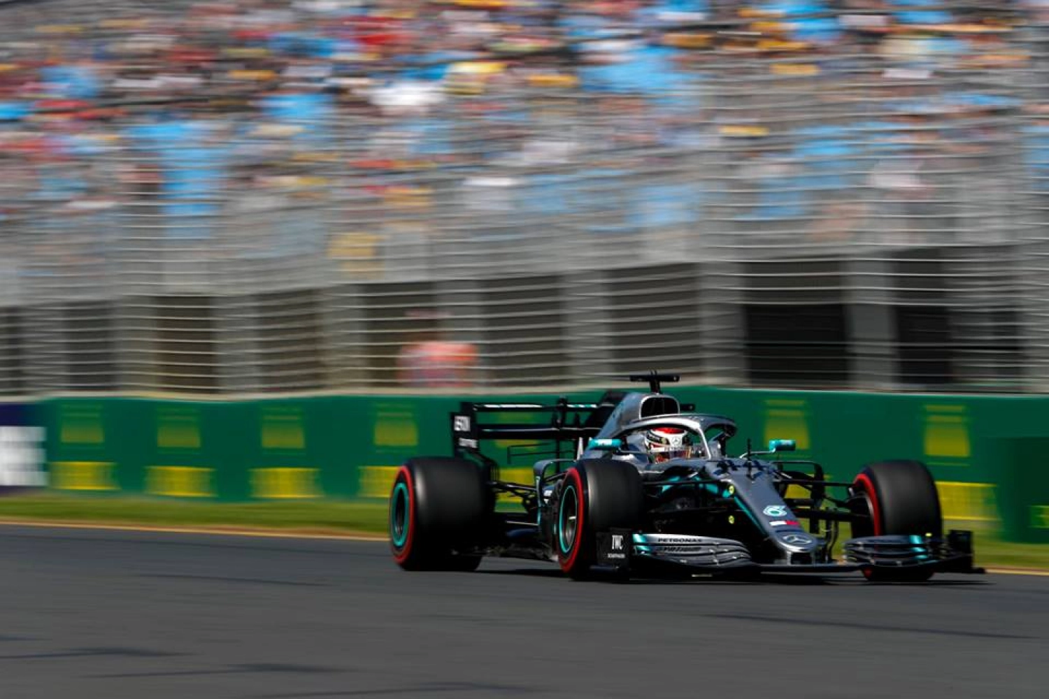 Australie – Essais Libres 3 : Hamilton garde la main, le duo Vettel-Leclerc se rapproche