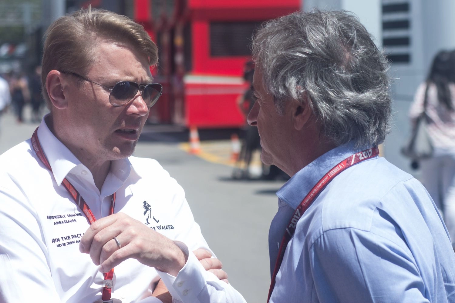 Mika Hakkinen au volant d&rsquo;une McLaren