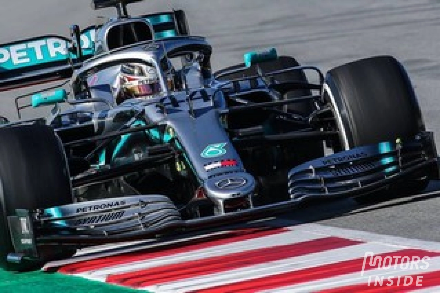 Japon – Essais Libres 1 : Mercedes surclasse Ferrari, la journée de samedi annulée