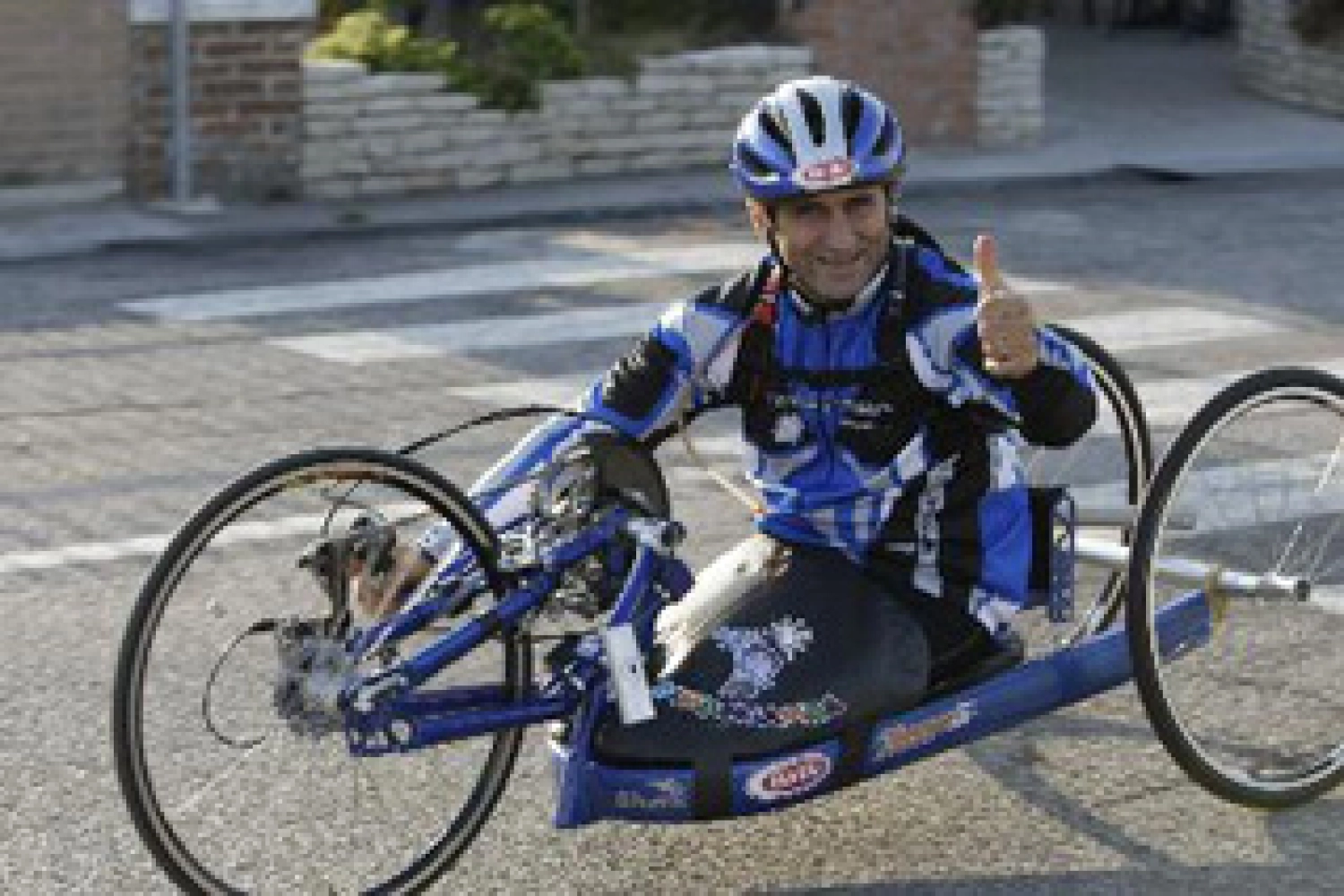 Zanardi héliporté à l&rsquo;hôpital après un grave accident de handbike