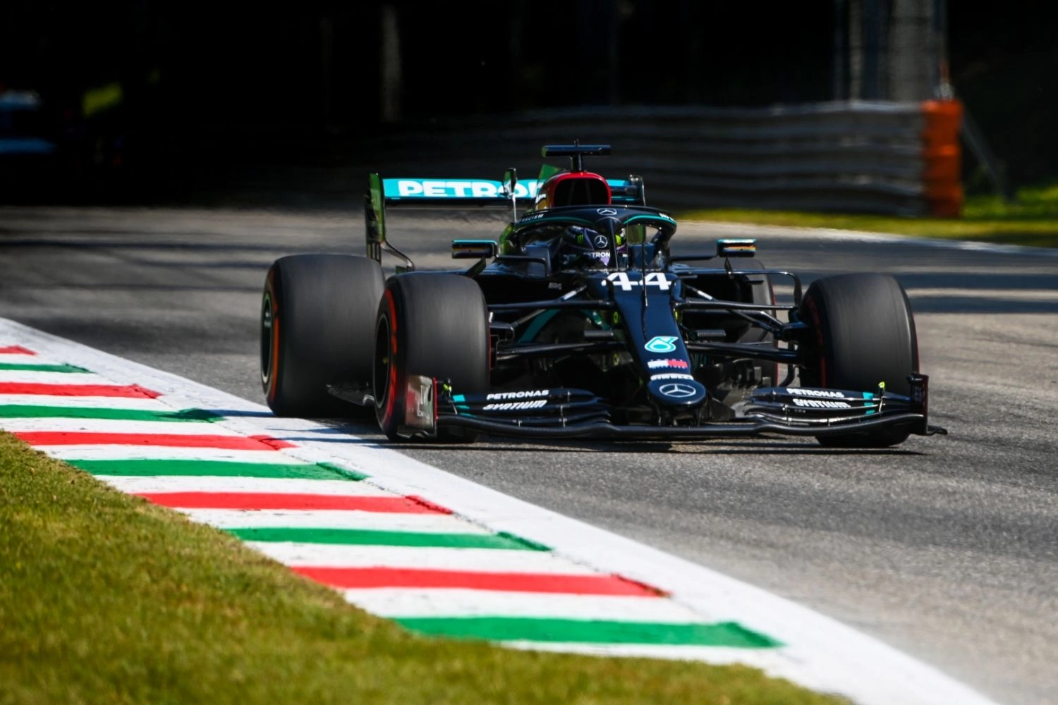 Italie – Qualifications : un doublé Hamilton Bottas historique, la fête continue pour Mercedes !