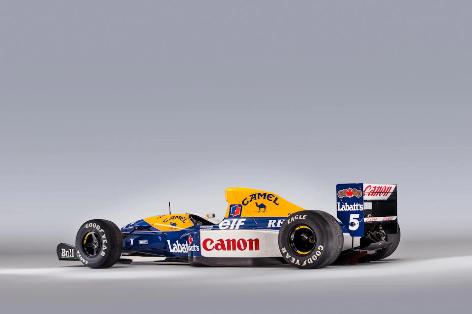 Sebastian Vettel acquiert la légendaire Williams FW14B de Mansell