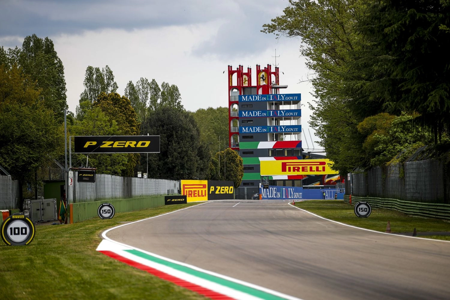 Resurfaçage de dernière minute pour la piste d&rsquo;Imola
