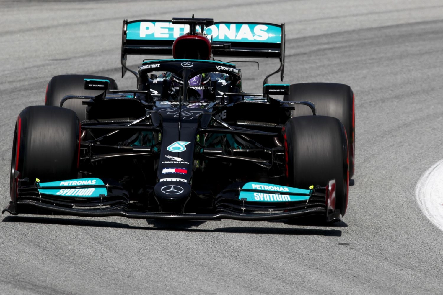 Grand Prix d&rsquo;Espagne – Qualifications : et de 100 pour Lewis Hamilton
