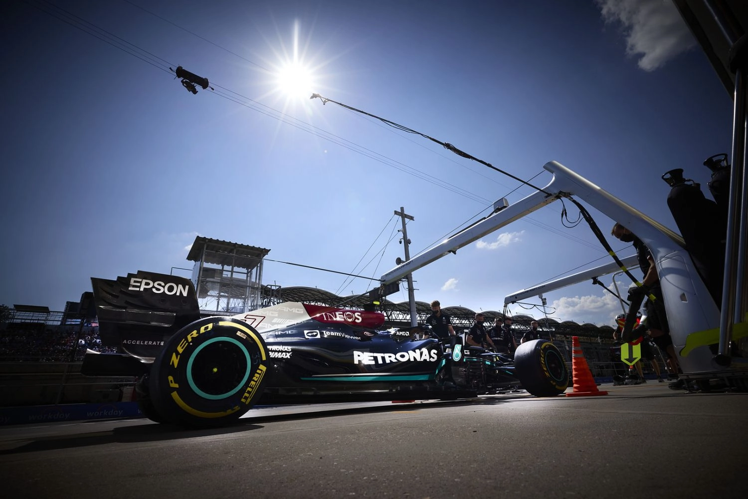 Mercedes admet finalement son erreur