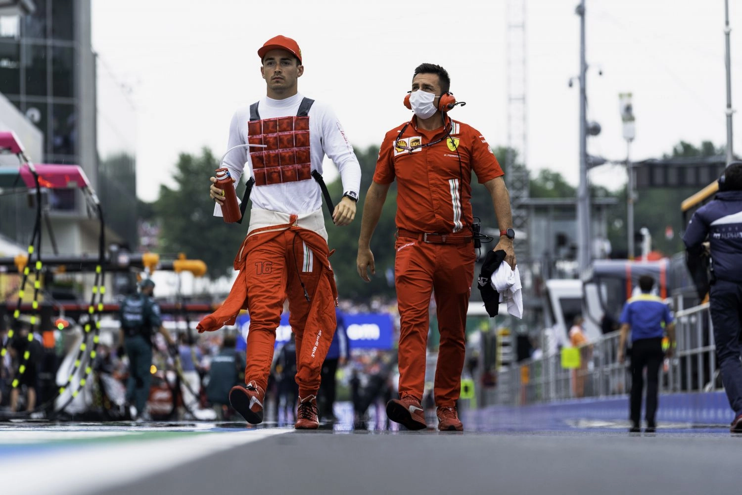 Charles Leclerc déplore le choix "irréaliste" de Lance Stroll lors de l&rsquo;accident