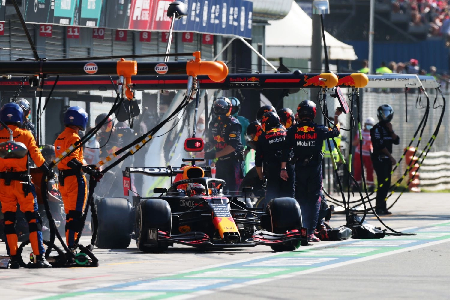 La nouvelle procédure d&rsquo;arrêt aux stands à l&rsquo;origine de l&rsquo;arrêt lent de Verstappen à Monza