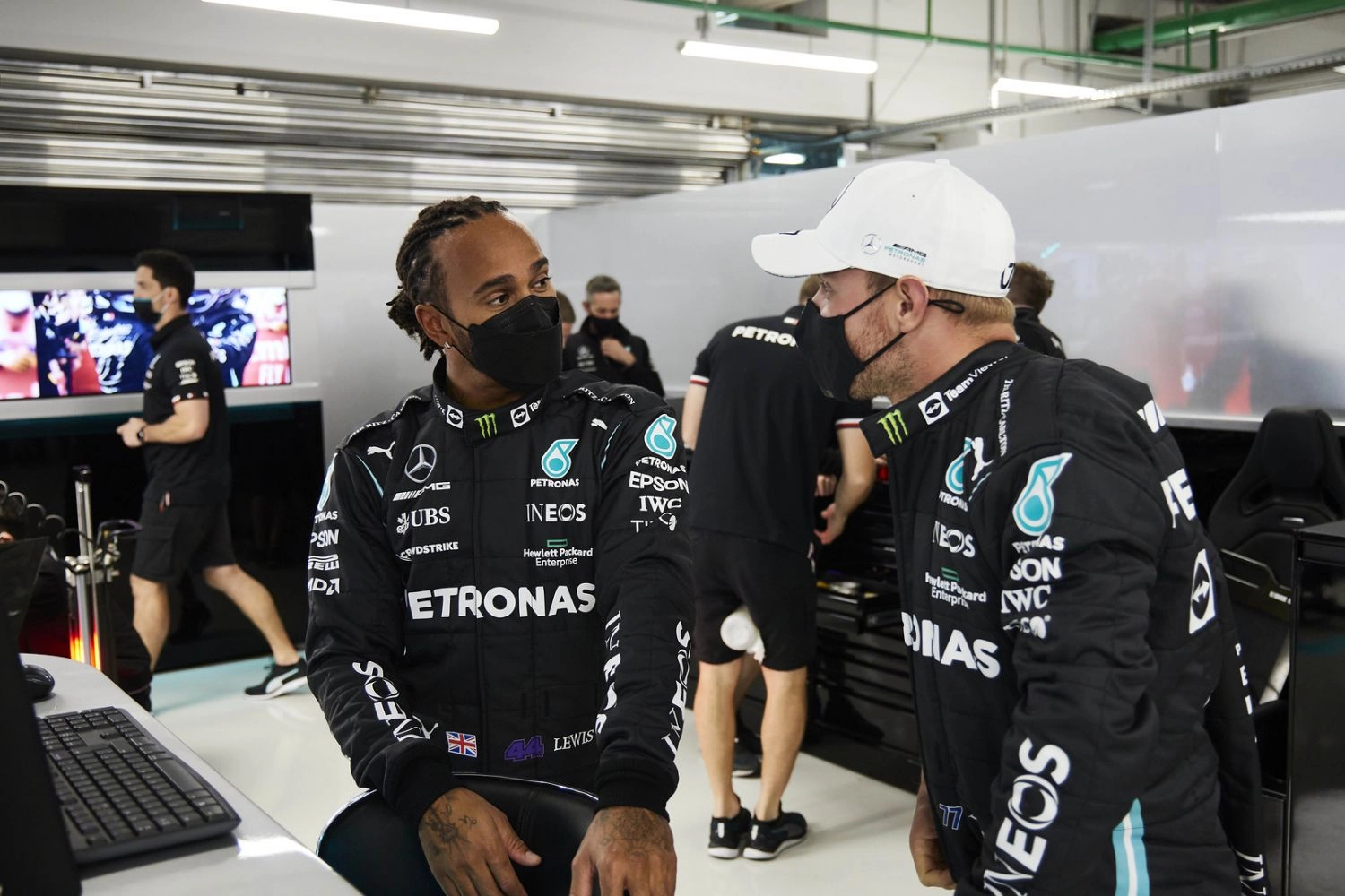 Valtteri Bottas s&rsquo;élancera aussi en fond de grille