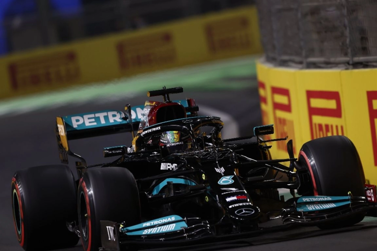 Grand Prix d&rsquo;Arabie Saoudite : Batailles sensationnelles entre Hamilton et Verstappen ! Hamilton vainqueur