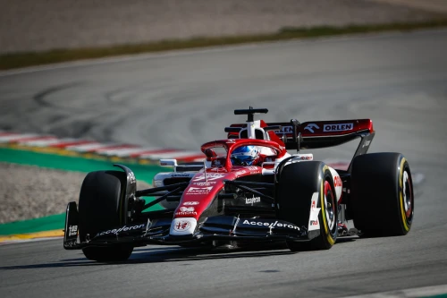 Alfa Roméo en tournage avec la C42 à Barcelone en photos