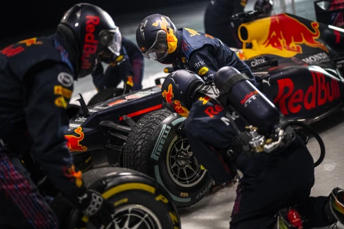 GP Ice Race : Verstappen en F1 sur circuit en glace