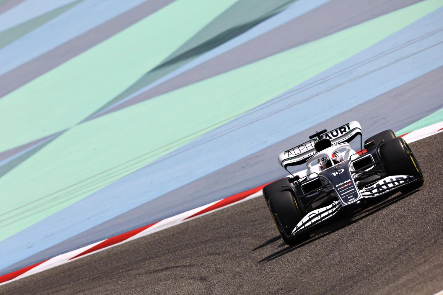 Gasly après sa bataille avec Hamilton : "C&rsquo;est mieux que l&rsquo;année dernière"