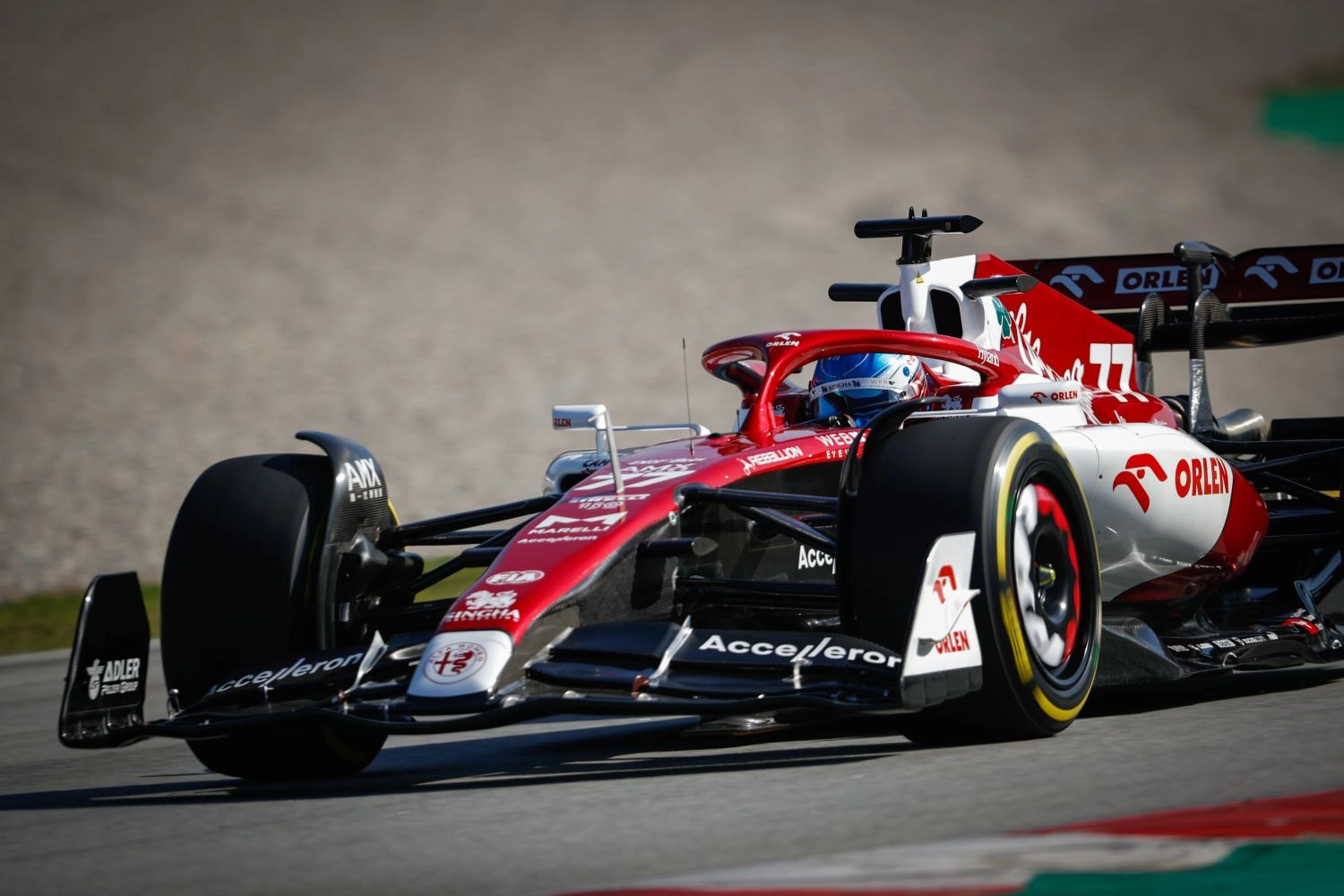 Bottas et Zhou se livrent sur la C42 d&rsquo;Alfa Romeo