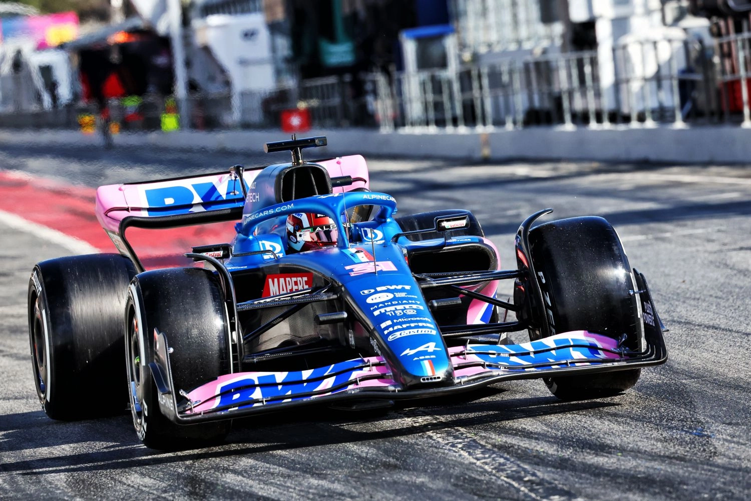 Des améliorations pour Alpine à Bakou