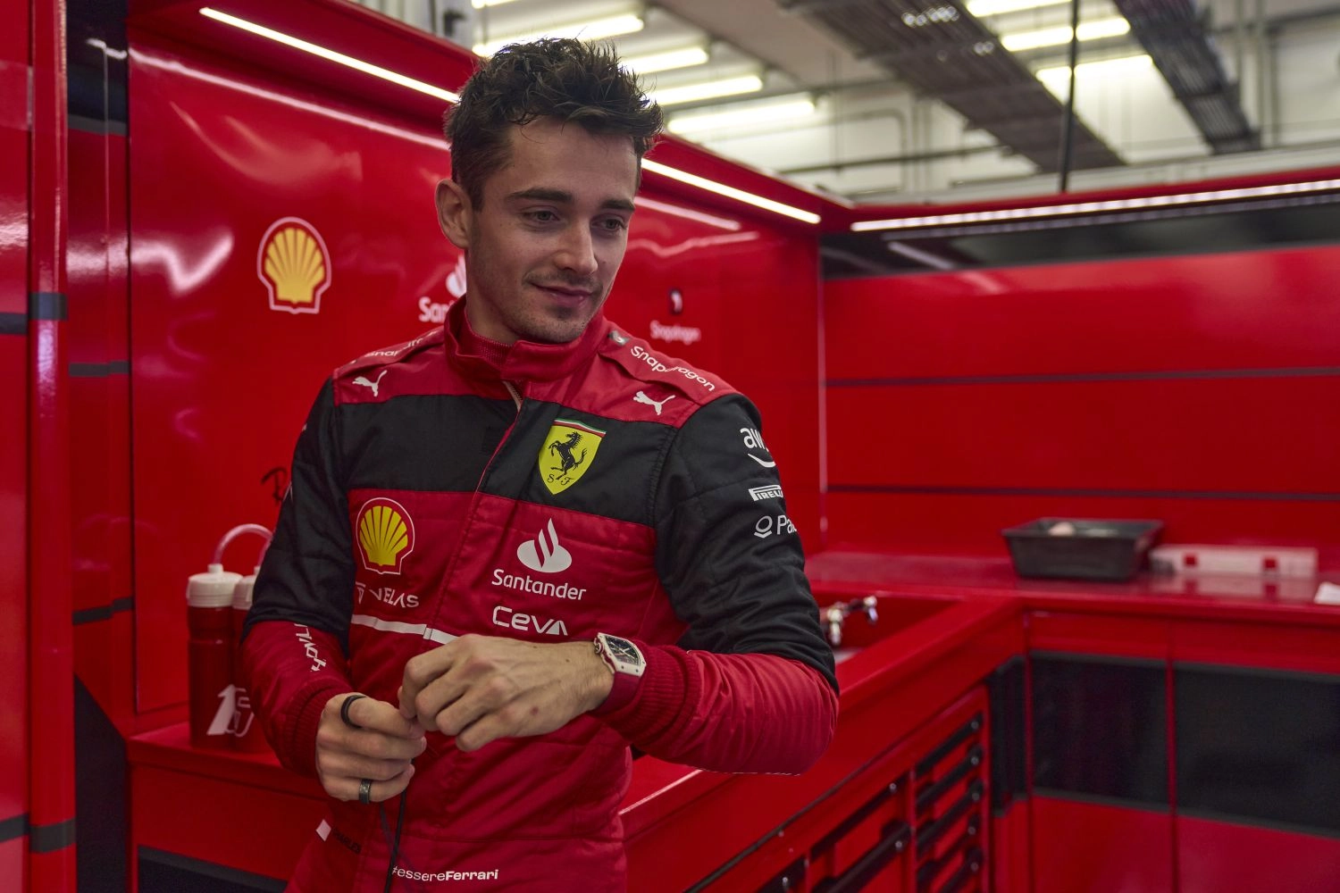 Charles Leclerc victime d&rsquo;un vol d&rsquo;une montre à 300 000€