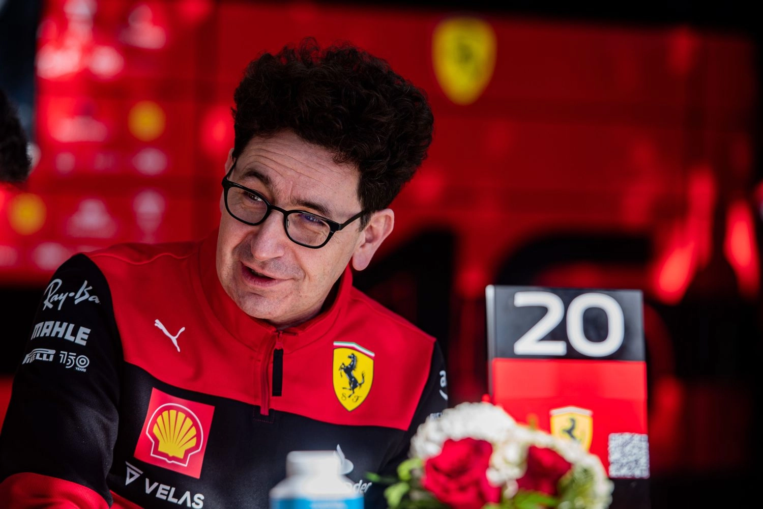 Binotto explique pourquoi Ferrari a demandé à Leclerc de rester en piste
