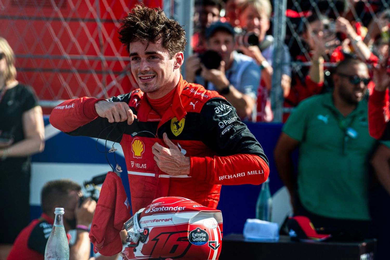 Charles Leclerc se crashe à Monaco !