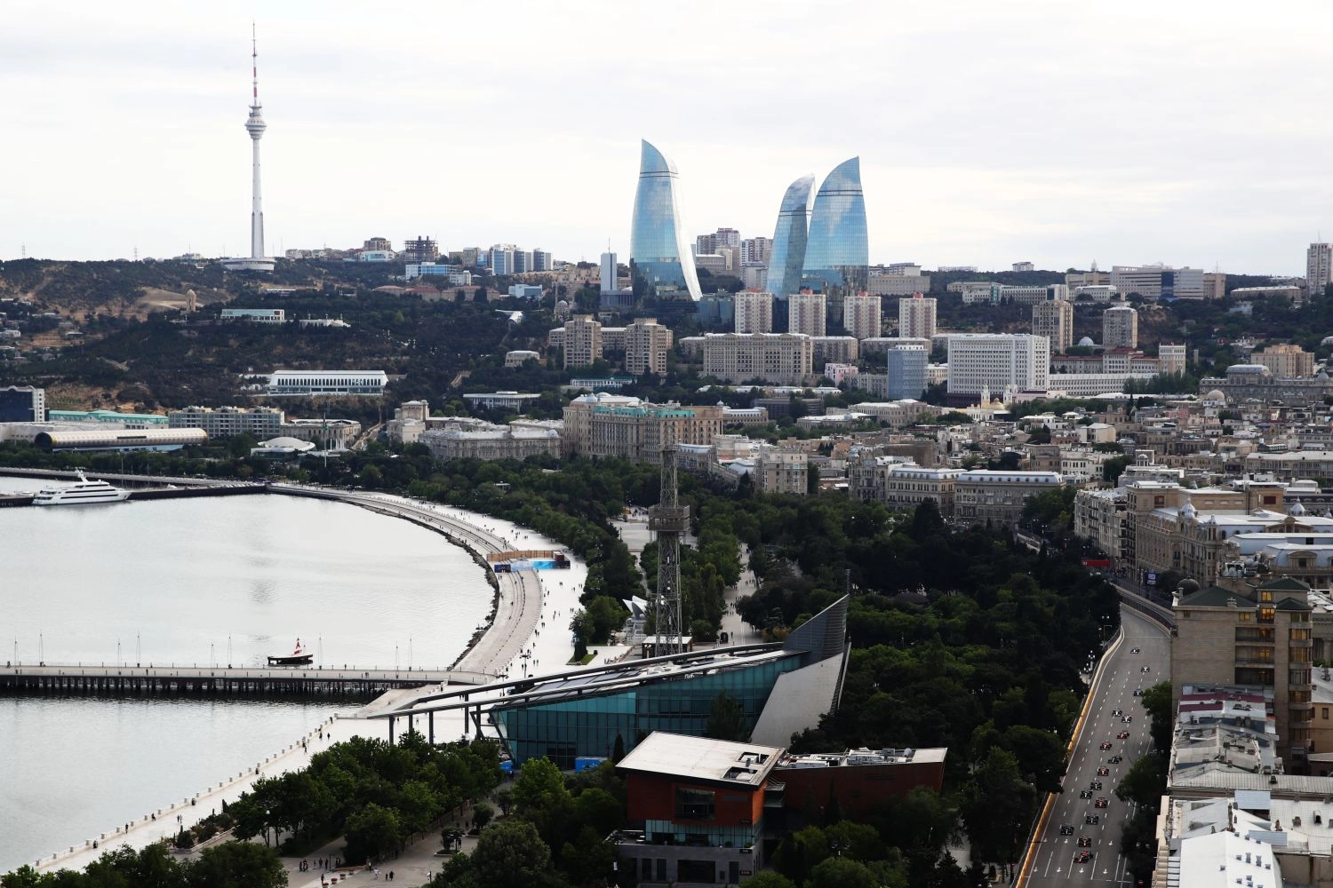 La FIA clarifie les règles sur la relance sous voiture de sécurité et la ligne de sortie des stands