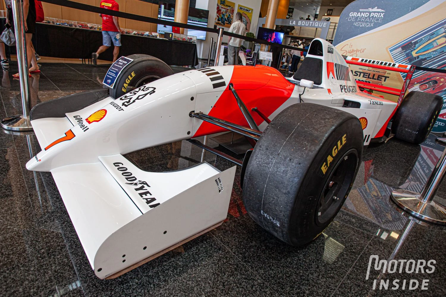 La McLaren MP4/9 d&rsquo;Häkkinen et Martin Brundle mise aux enchères