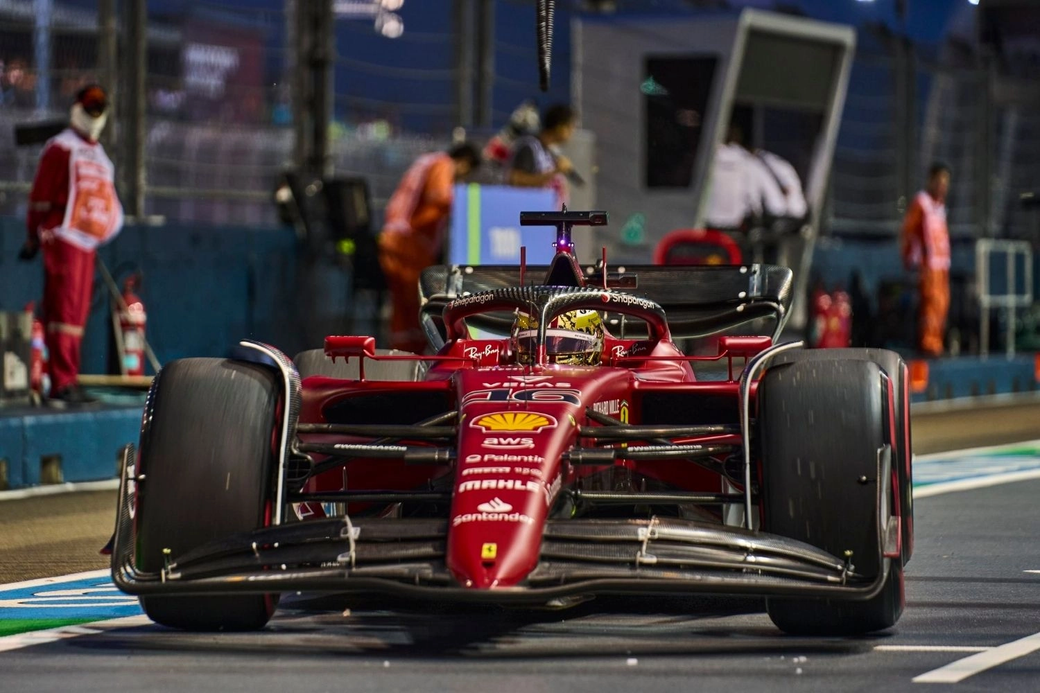 Grand Prix de Singapour – Qualifications : Leclerc en pole, Verstappen 8ème