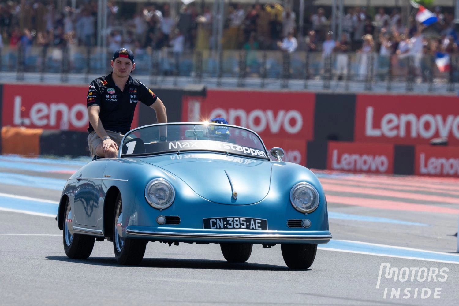 Stefano Domenicali félicite Red Bull et Verstappen